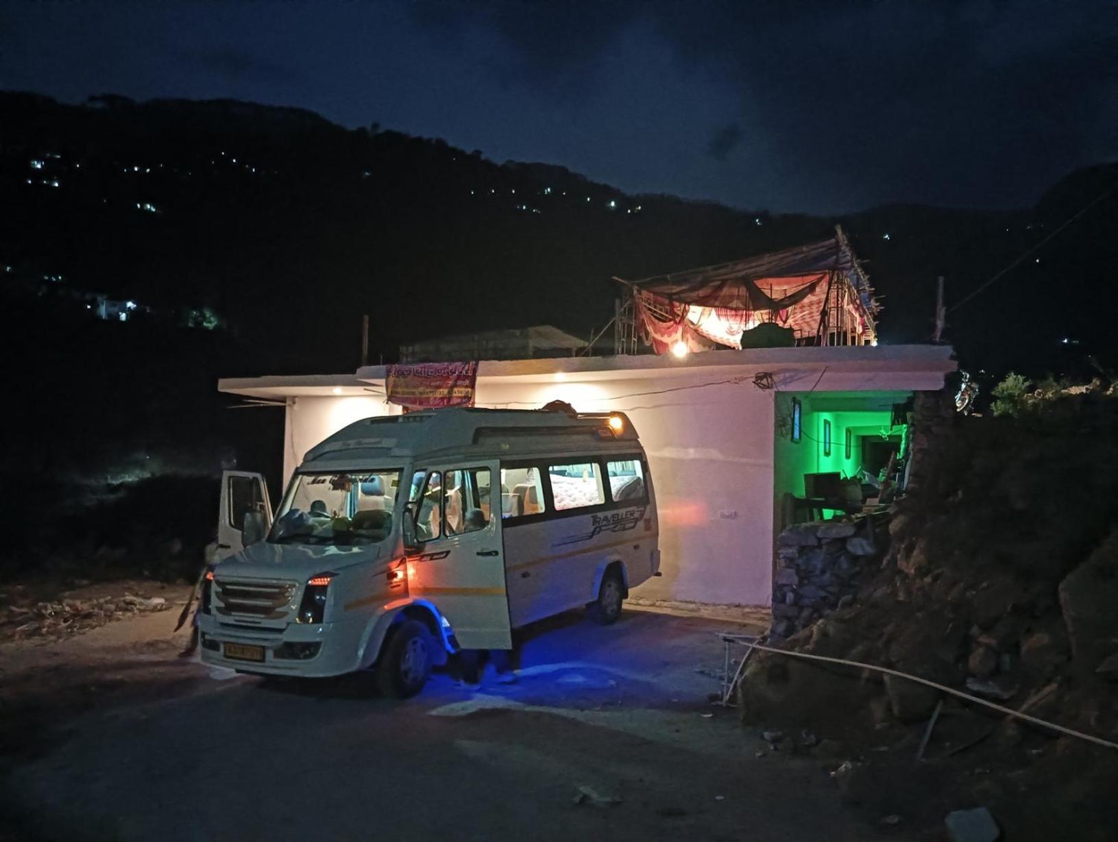 Hotel Chauhan Brothers Uttarkashi Екстер'єр фото